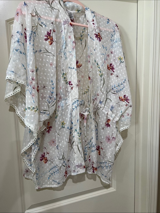 Source Unknown Other - Source Unknown White Floral Sheer Swim Coverup H154